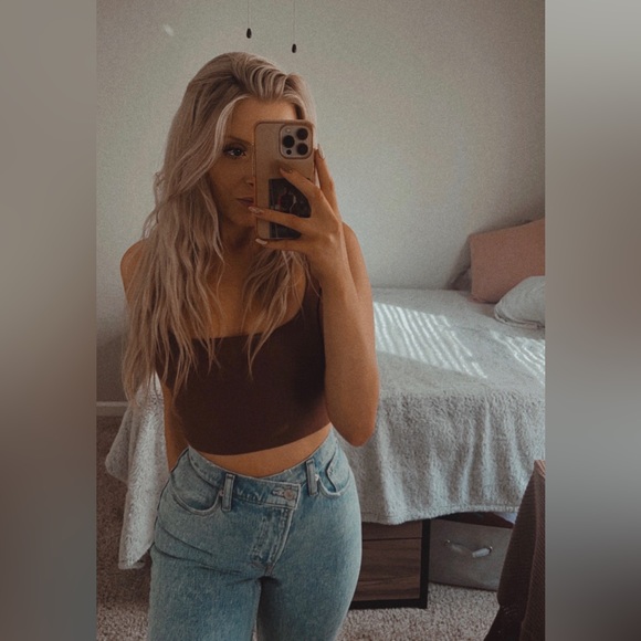 meet your posher, syd 🤎 - Picture 8 of 9